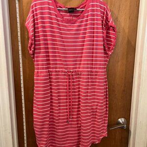 Size XL - Pink and White Striped Short Sleeve Knit Dress